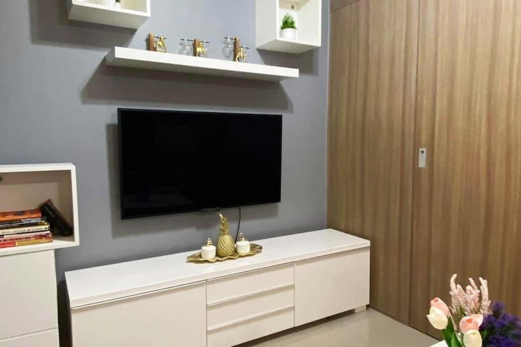 Fully Equipped 1Br Condo At Shore2 Near To Moa Manila Eksteriør bilde