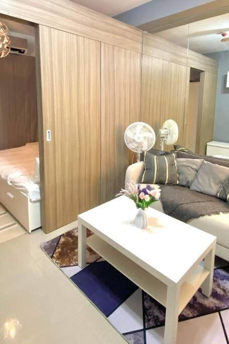 Fully Equipped 1Br Condo At Shore2 Near To Moa Manila Eksteriør bilde